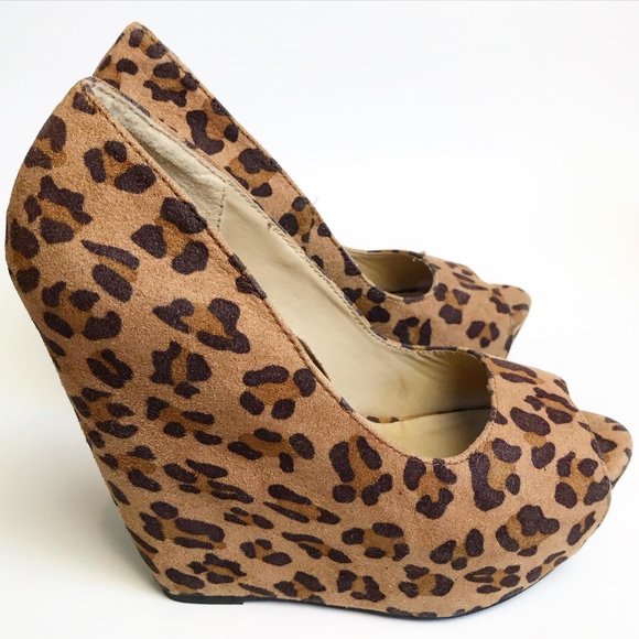 Faux Suede Leopard Print Wedge Heels - Picture 4 of 6